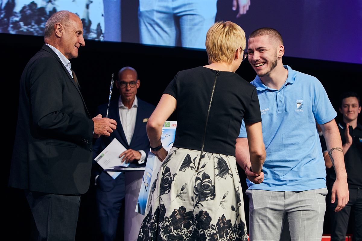 Apprentice Award Rank 2