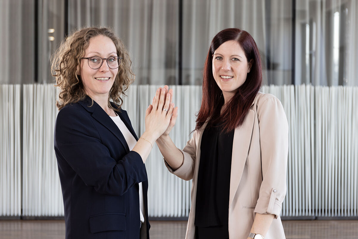 Kathrin Gerauer and Katharina Brunneder have been the first IT experts to implement the job-sharing concept successfully since last November.