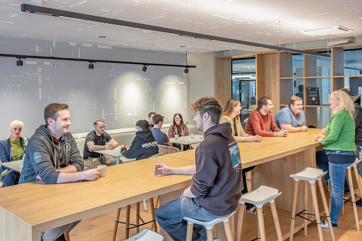 FACCs new architectural concept sets new standards in workplace design. The focus is on people with all their needs.
